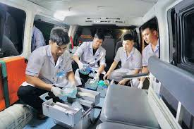 Y tế Quảng Ninh tập trung toàn lực cứu chữa nạn nhân trong vụ lật tàu